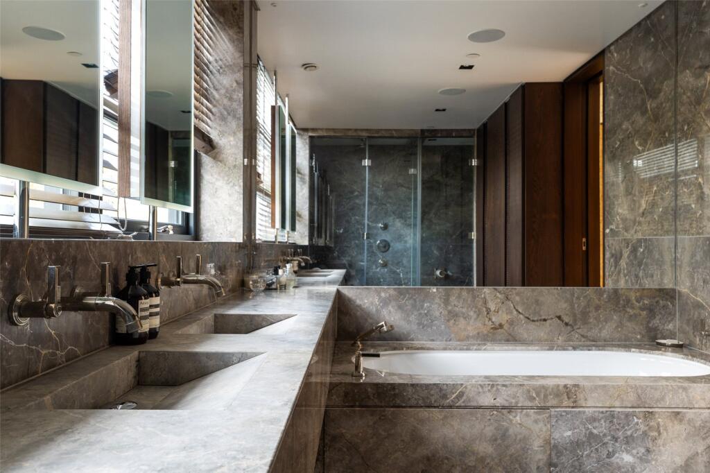 Principal Ensuite