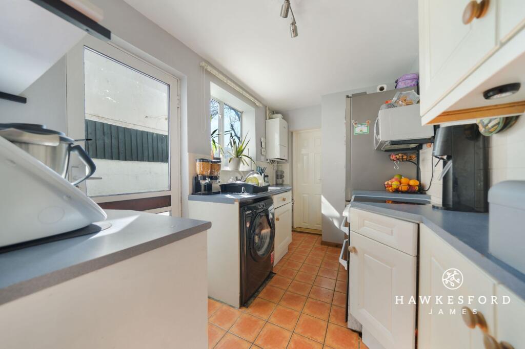 Thomas Road, Sittingbourne - Kitchen