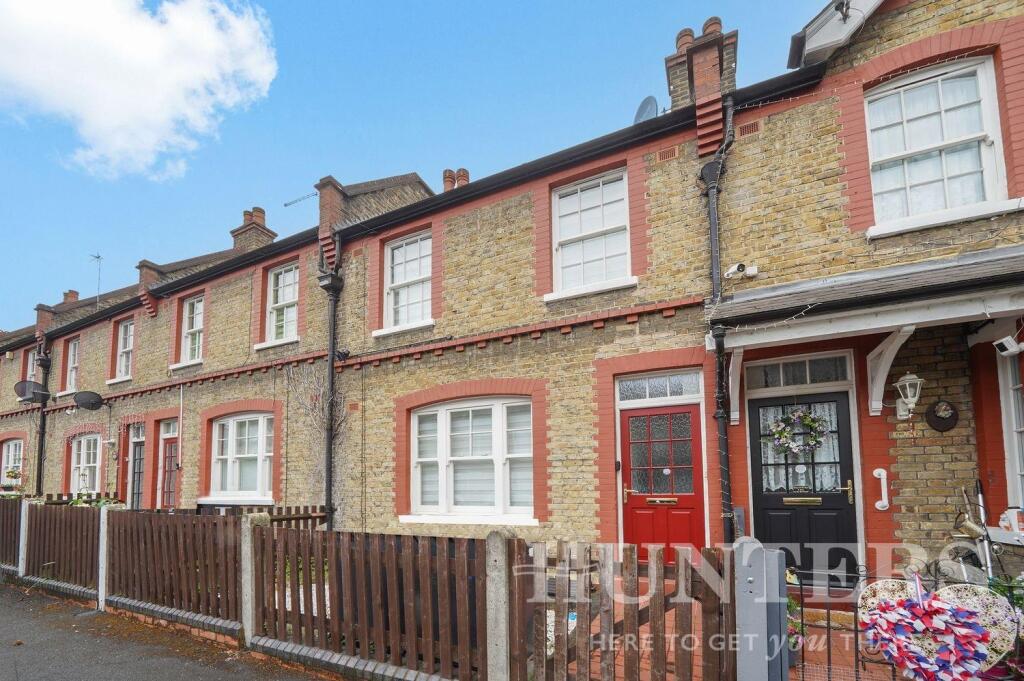 99 Peabody Cottages, Lordship Lane - 3e9VzbMzFqBw7