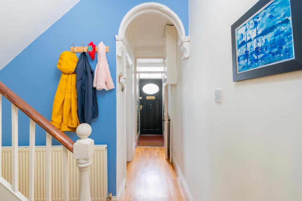 5GS5TN - Hallway C.jpg