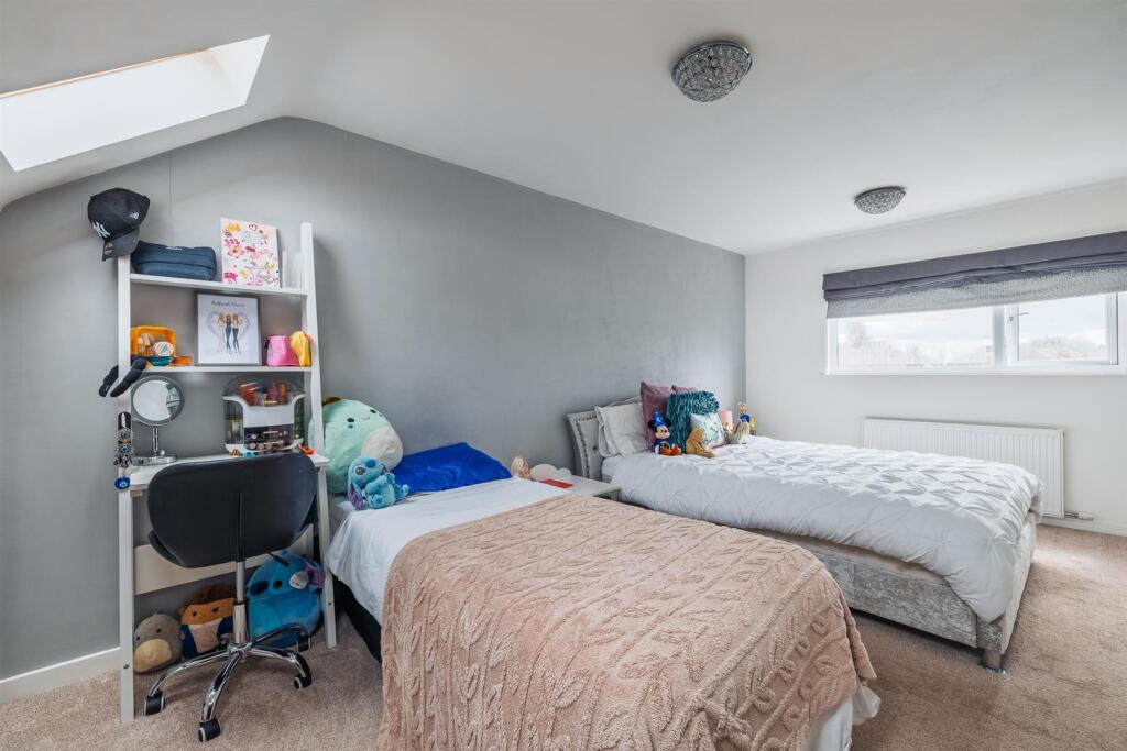 15 Claremount Way-3.jpg