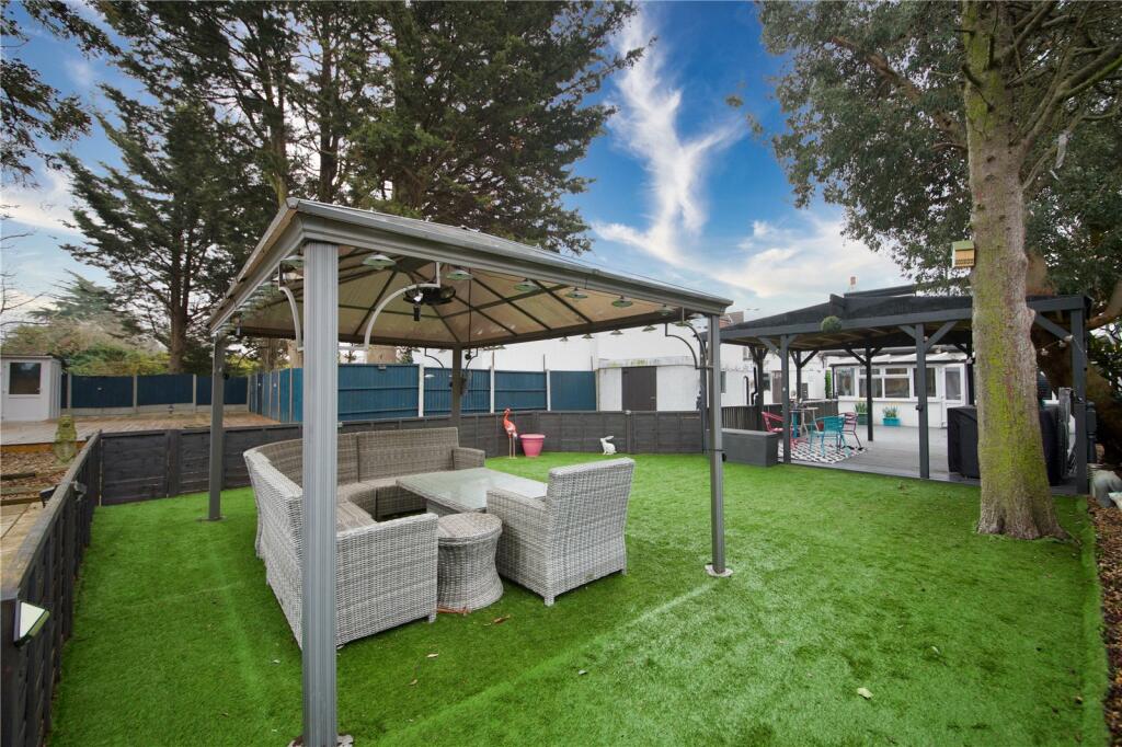 Pergola Garden