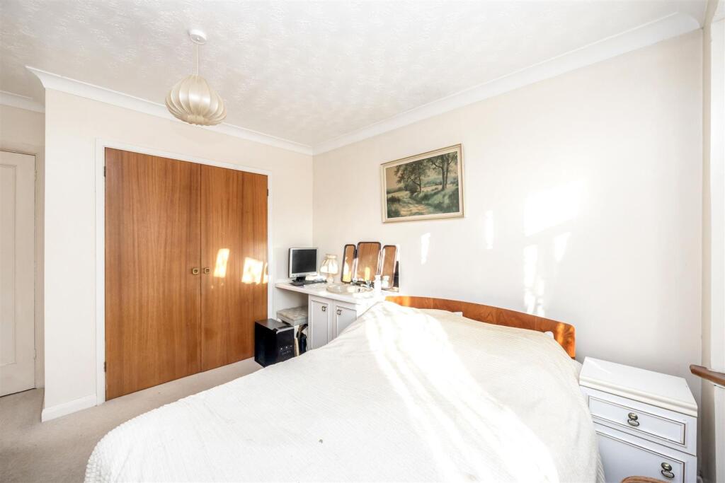 Larkfield Way 20 BEDROOM 2.jpeg