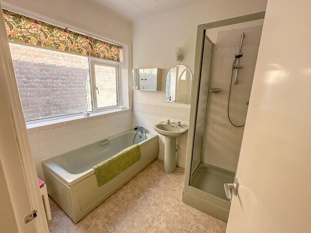 17 Bathroom