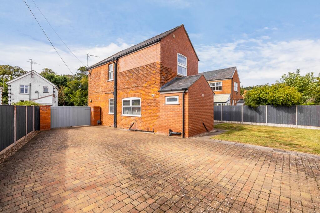 180 London Road (Wyberton)-11