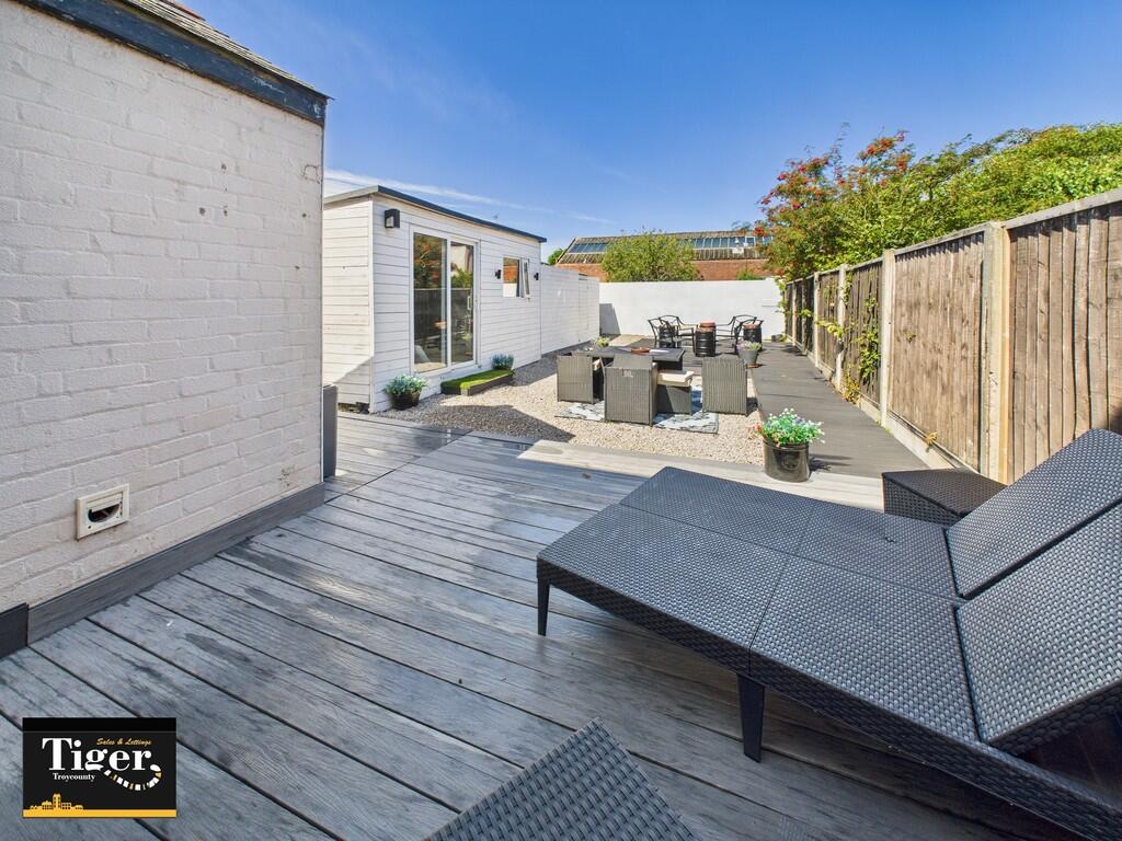 CAM02176G0-PR0691...