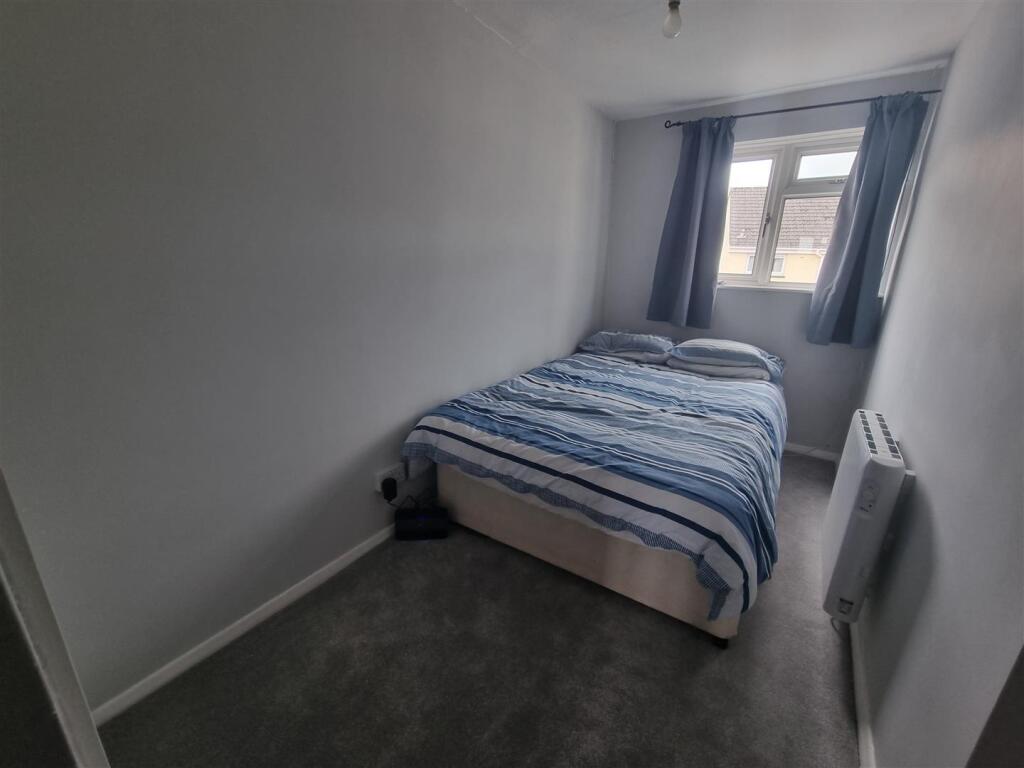 Bedroom 3.jpg