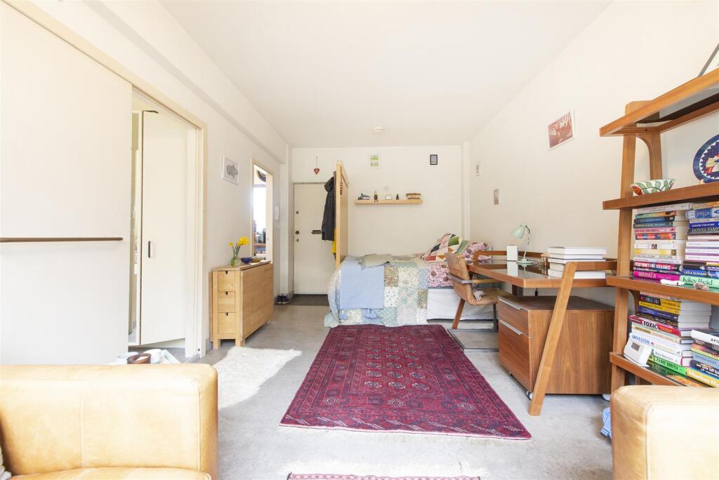 51898 Hi res (5).jpg