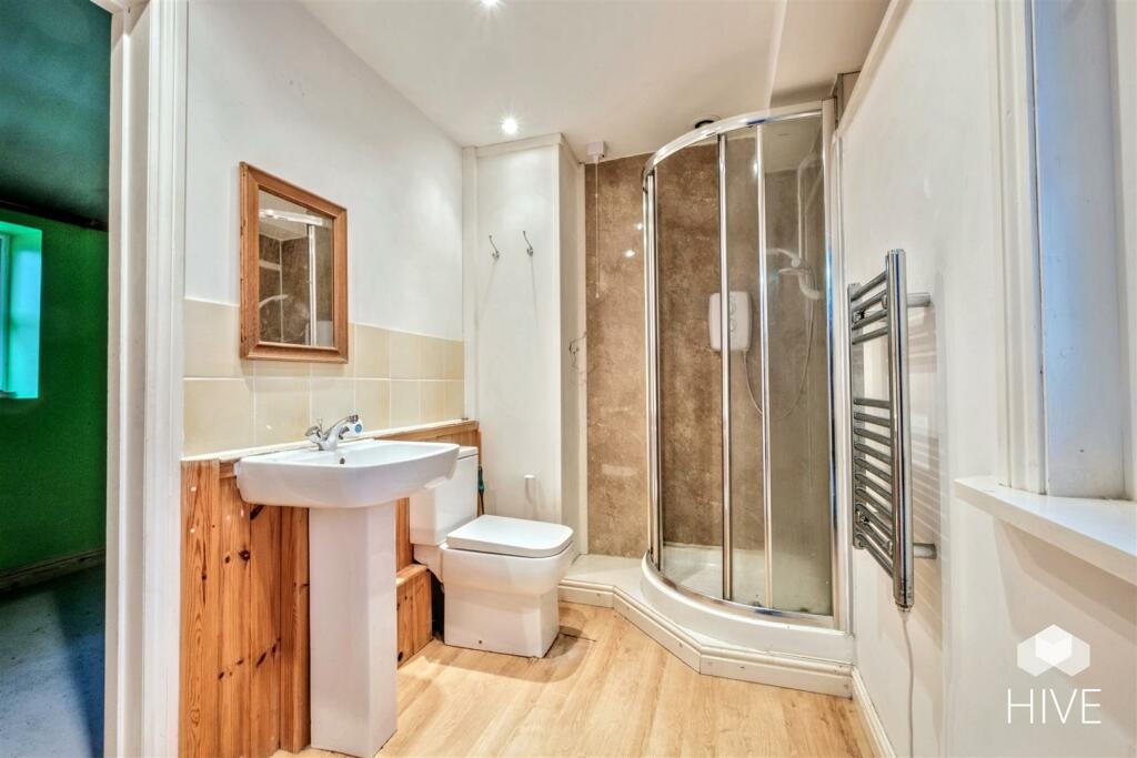 En-suite shower room