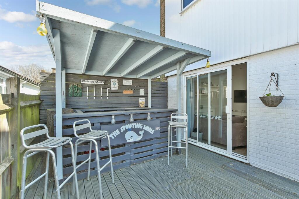 External Lifestyle Photograph