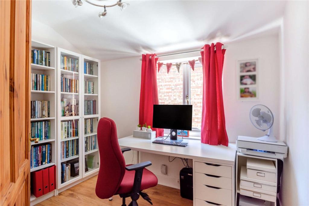 Bedroom4/Study