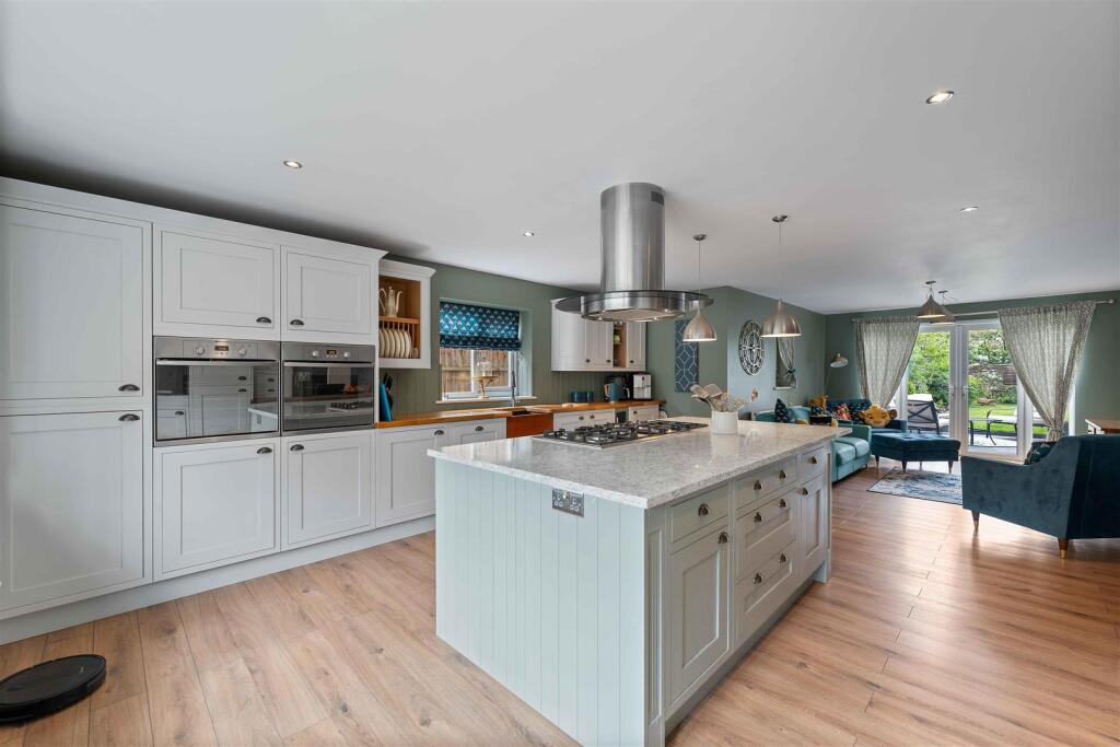 11a Costa Row-41.jpg