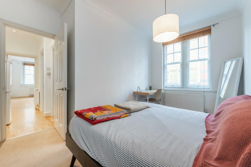 bedroom (3).jpg
