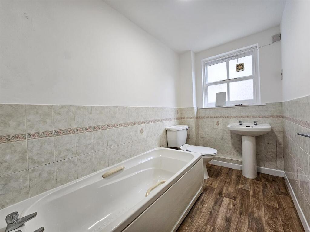 1 bed apartment, Silsden