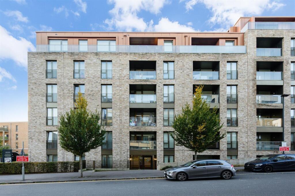 Flat 22, Croome House, 20 Engineers Way, Mill Hill