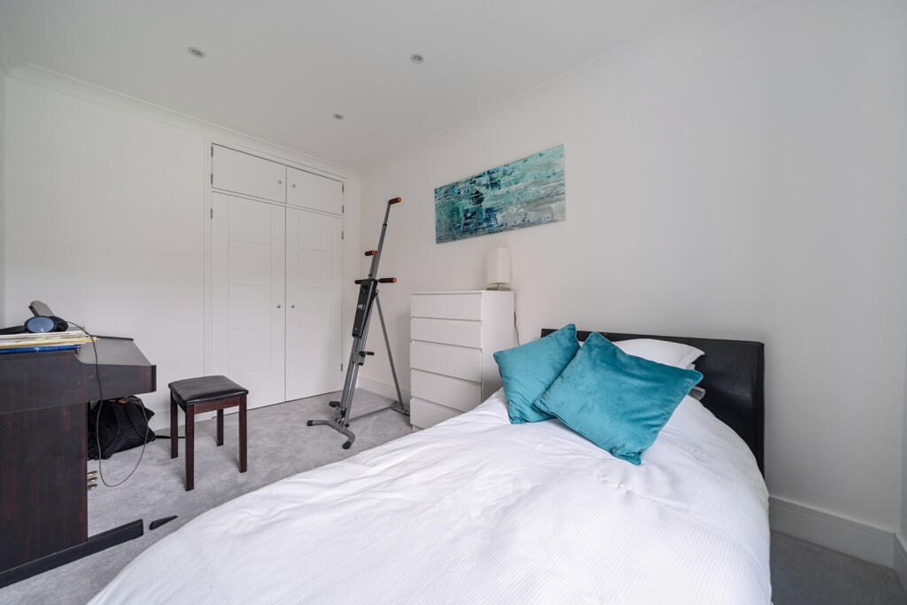 1382127-12-69172f...