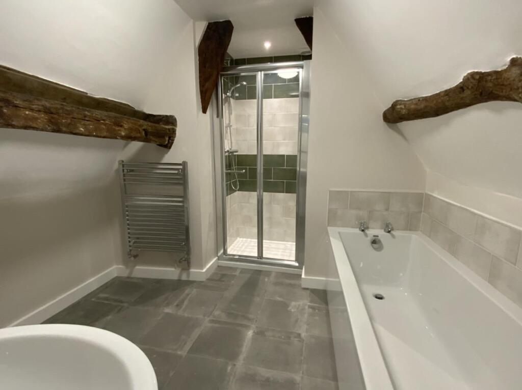 En-suite (Second Floor)