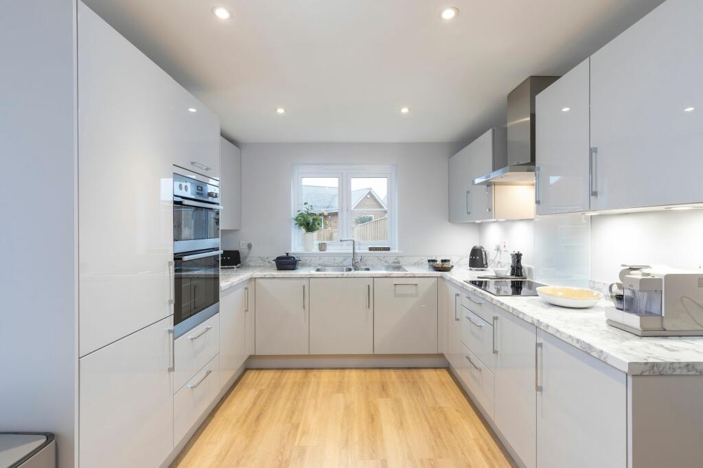 Contemporary kitchen
