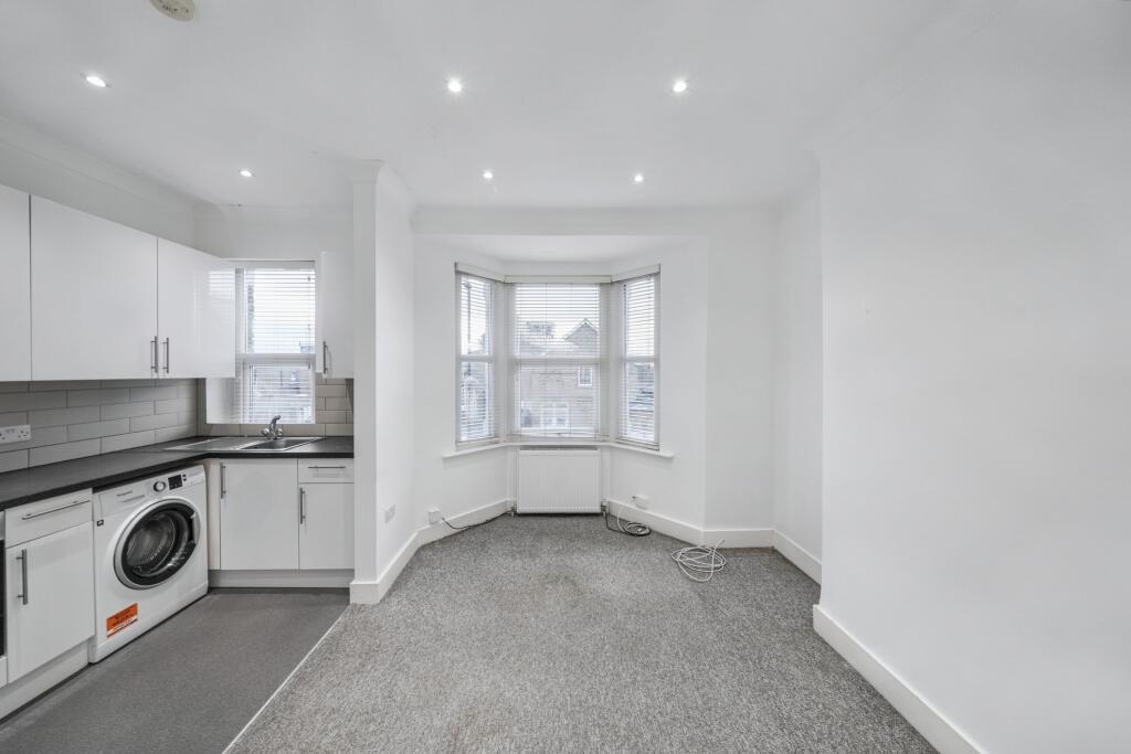 First Floor Flat, 47a Lower Boston Road, Hanwell, London, W7 3TP