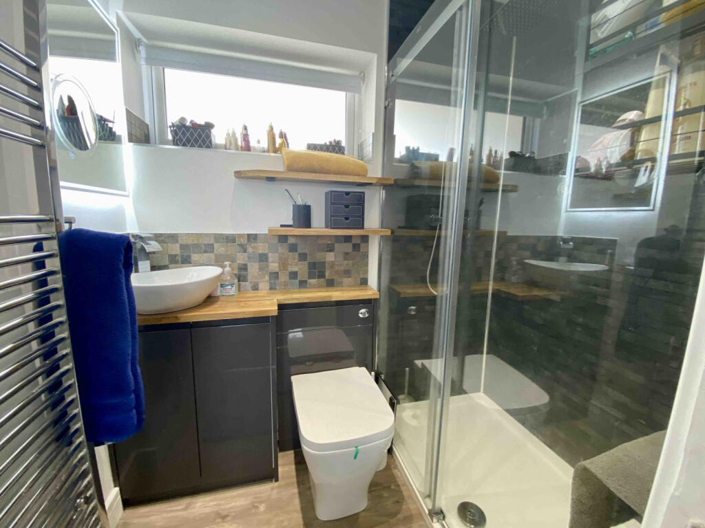 Ensuite