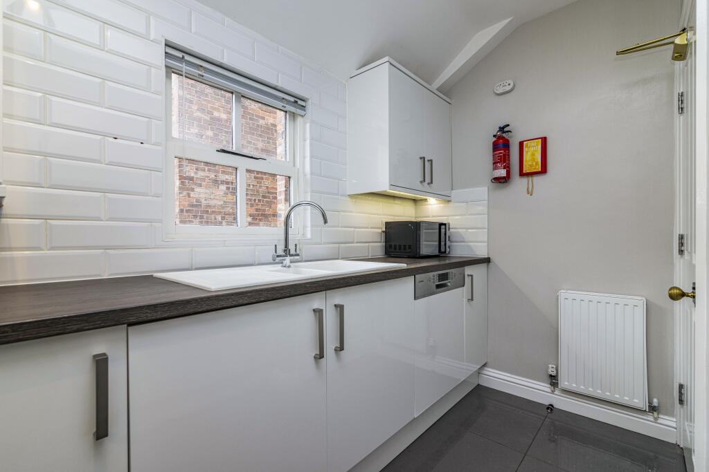 10-12DouglasRoad-54