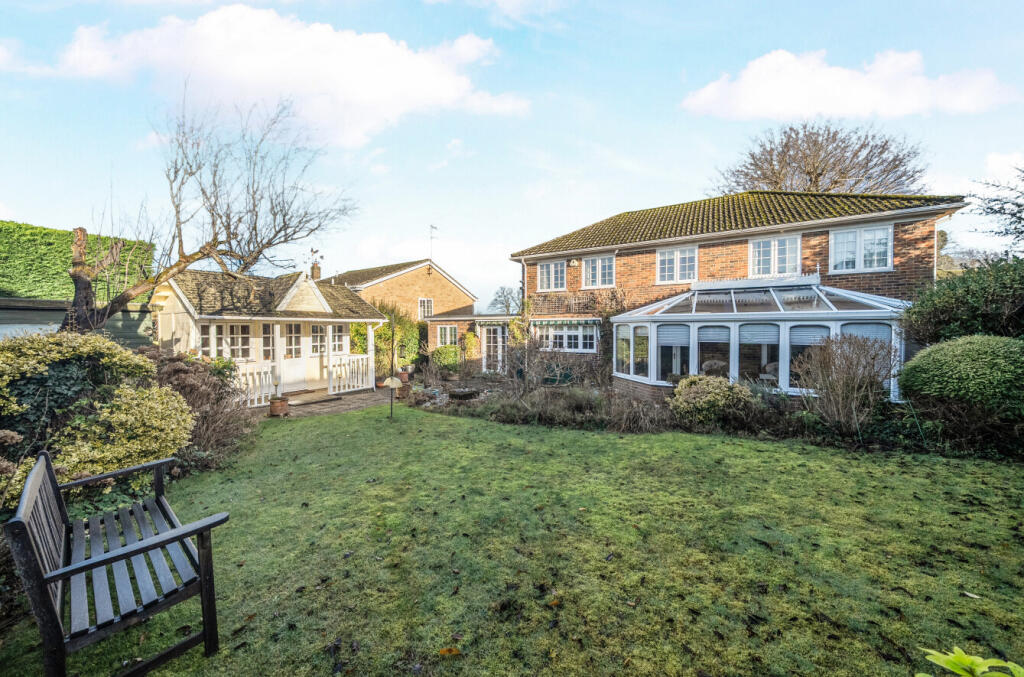 1393391-6-69453af...