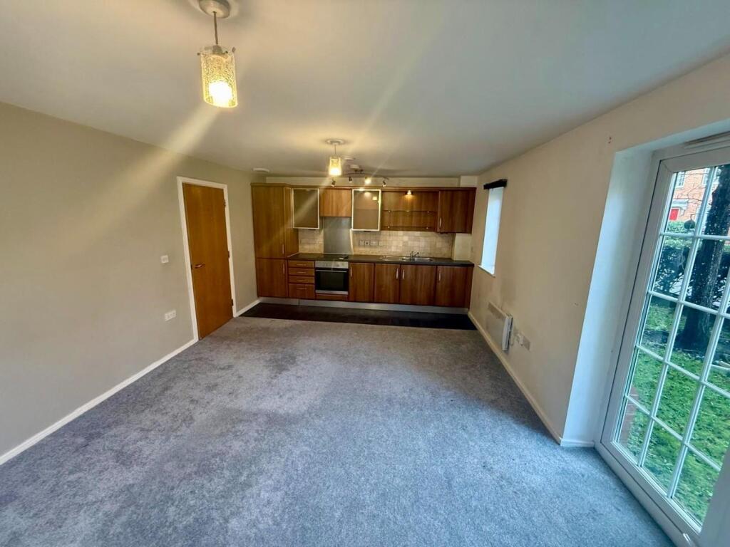 Lounge/Kitchen