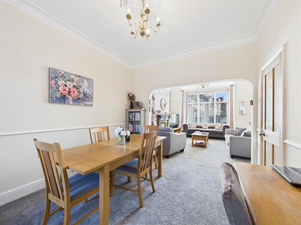 Dining area: