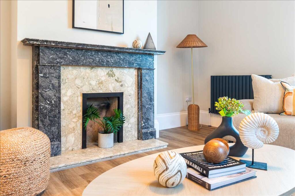 LIVING KITCHEN