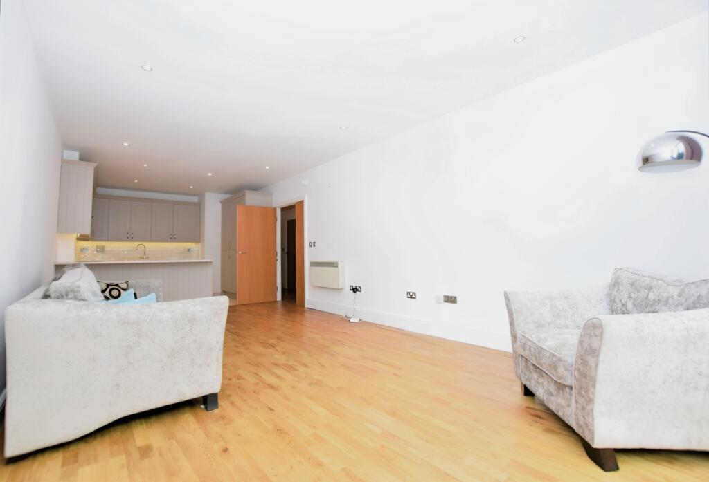 Living Room (2)