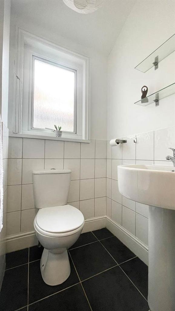 6-bed-student-house-britannia-road-north-3-portsmo