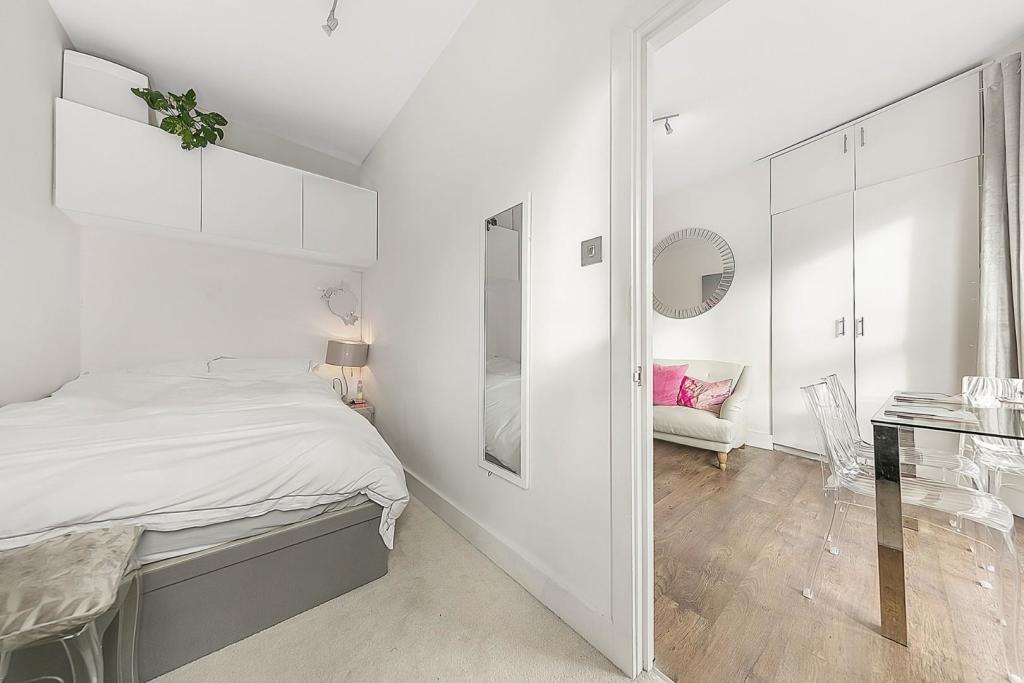 Second Bedroom.jpg