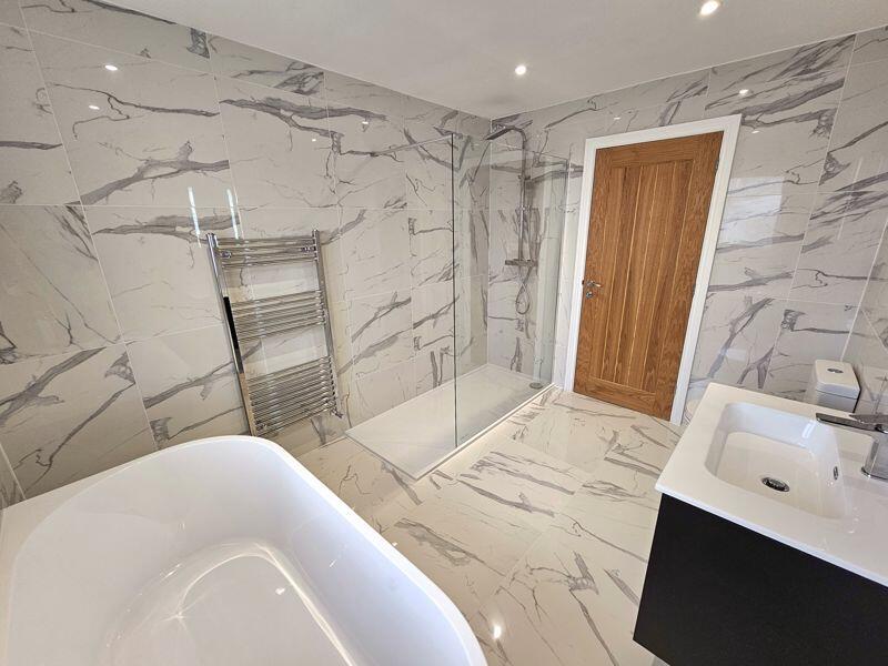 En Suite One