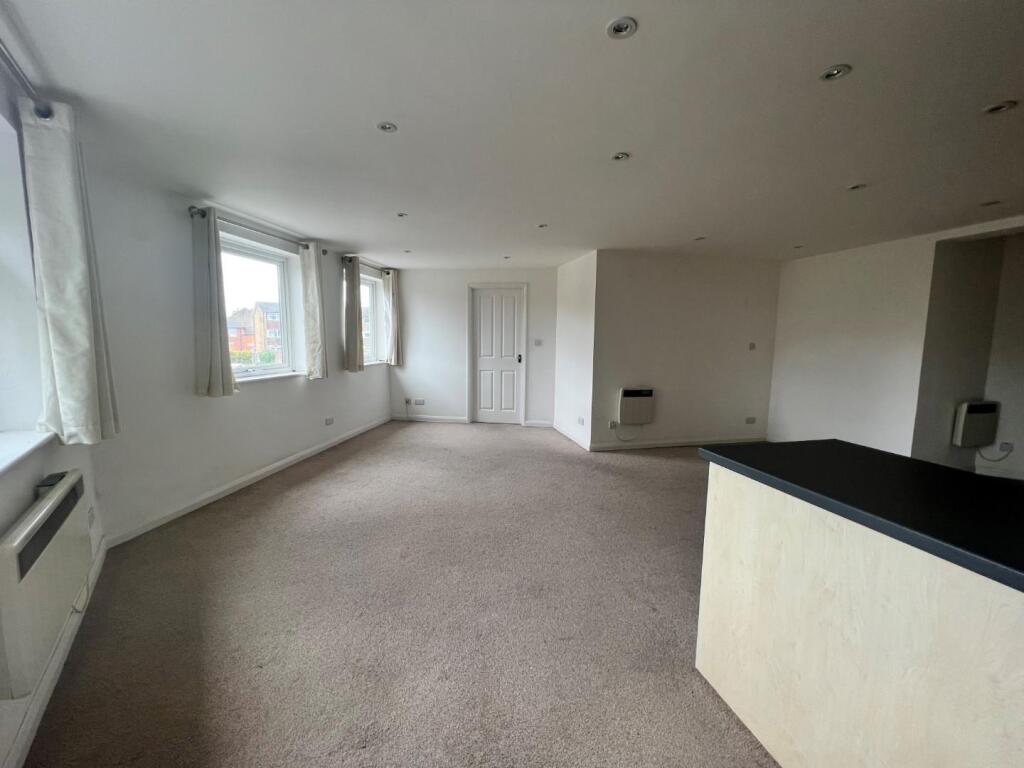 Vanners living 2.jpg