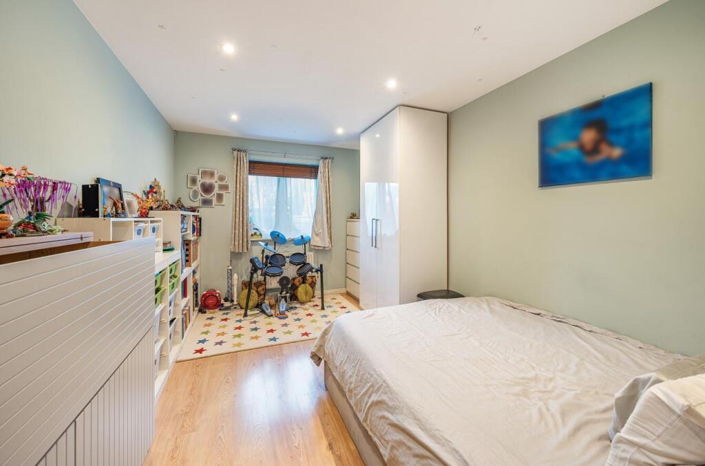 Davidson Frost-Wellings, DFW, Pond House, Stanmore