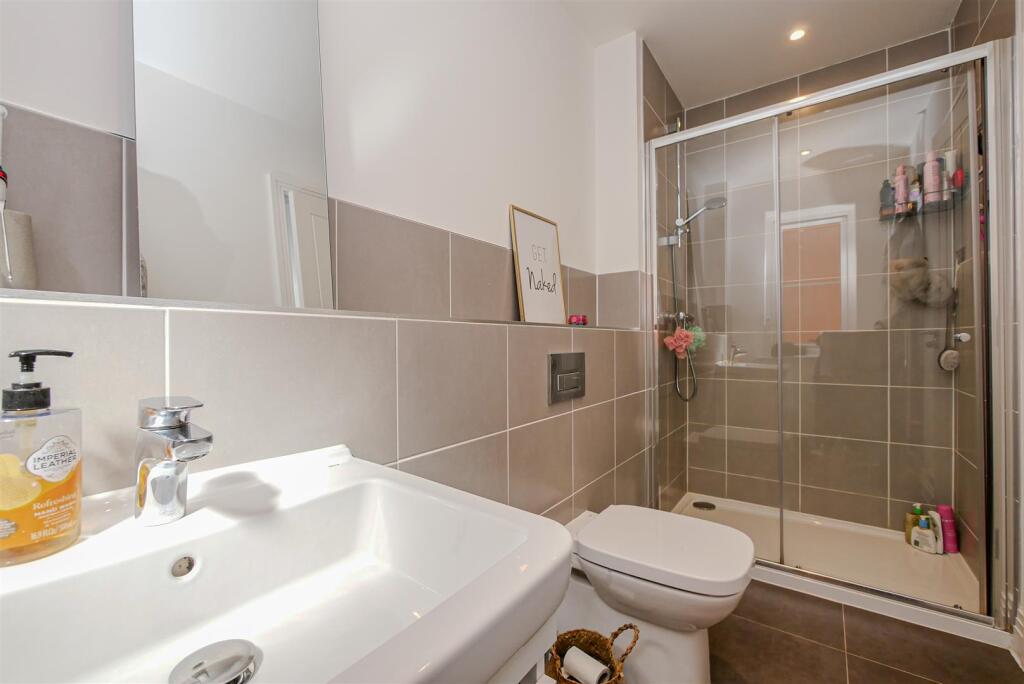 En-Suite (1)