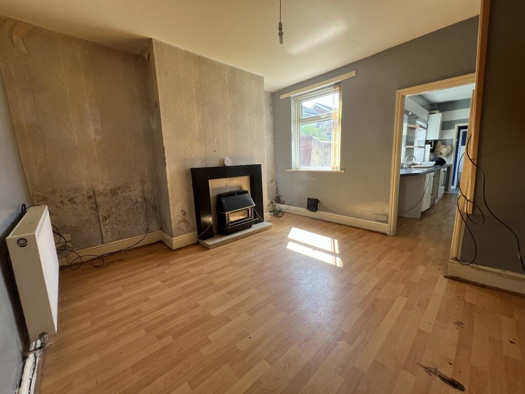 Lounge T202507301326.jpg