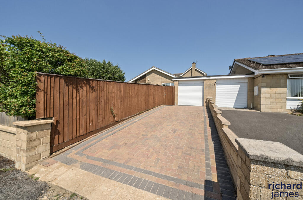 6e147090d6424774b72a21445895c21d