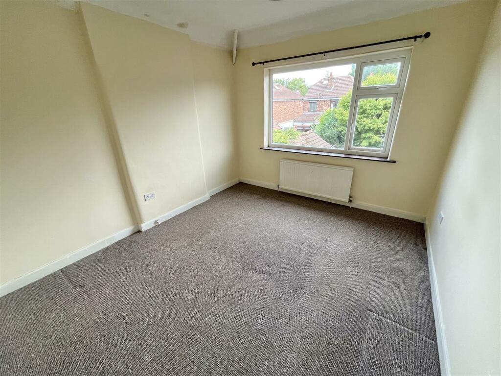 Bedroom 2 .jpg