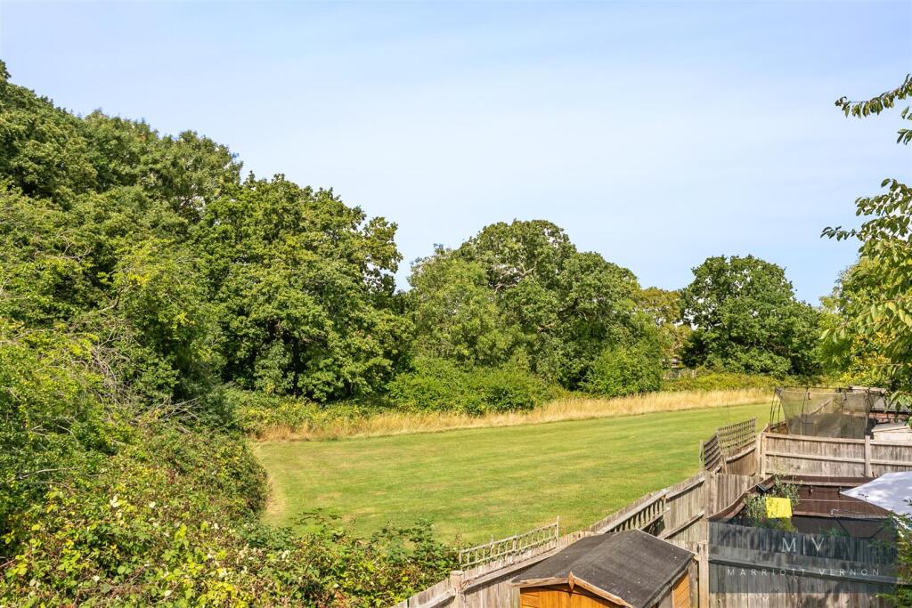 Hazel Close 3 MV-10.jpg