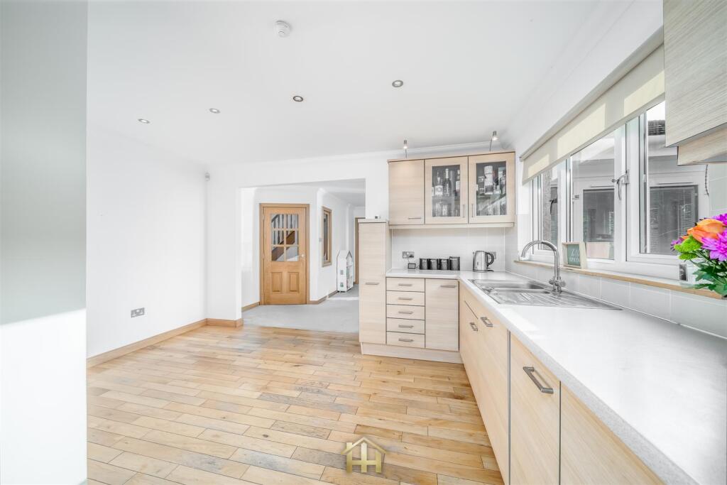 14 DUNNICHEN RD FORFAR DD8 2RQ EDIT (14 of 49).jpg
