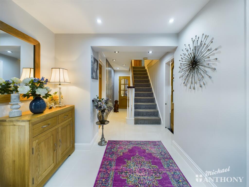 CAM02773G0-PR0125-STILL015