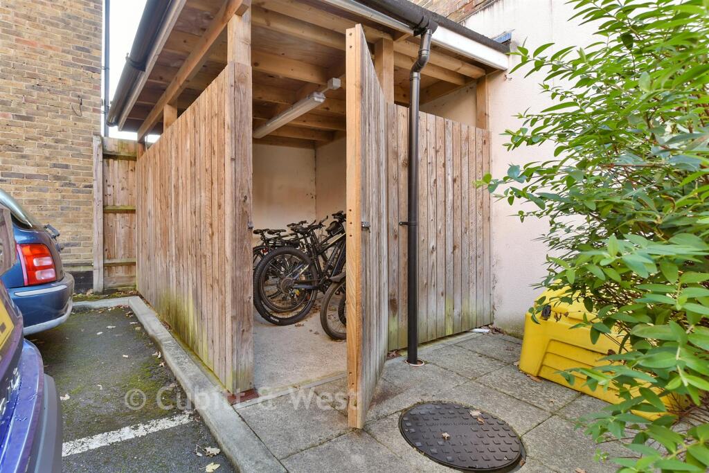 External Lifestyle Photograph