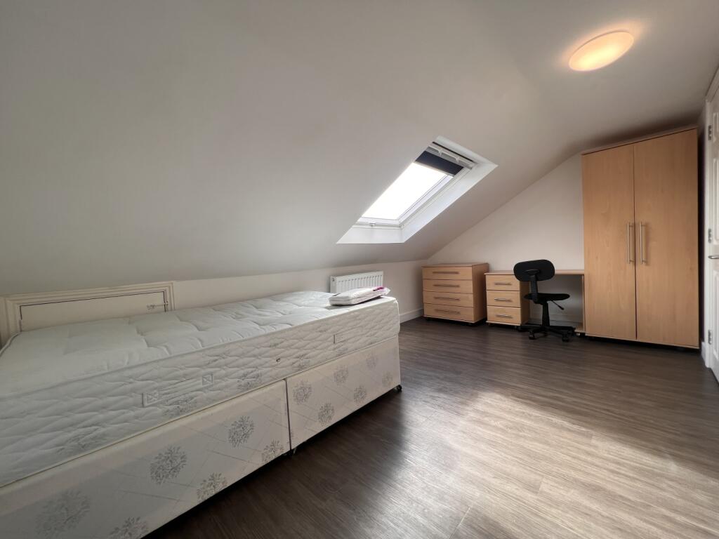Room7