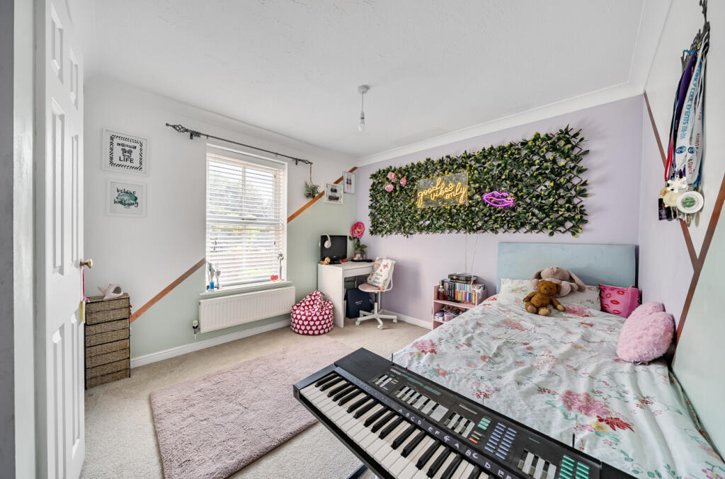 1305061-10-684b11...