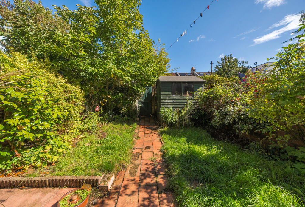 1350044-4-68c2c51...