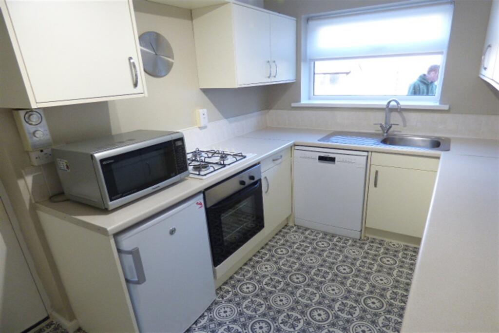 Kitchen b
