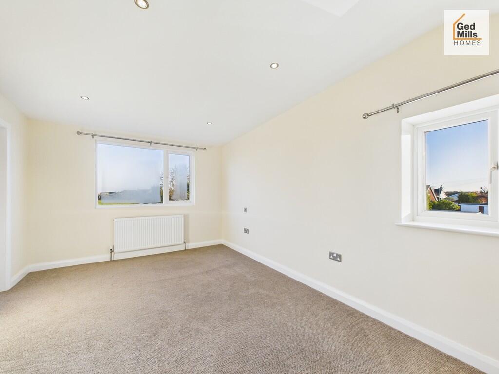 CAM02899G0-PR0064...