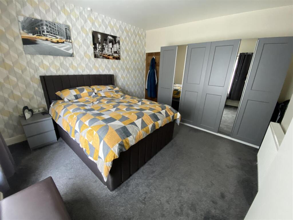 Bedroom no. front double: