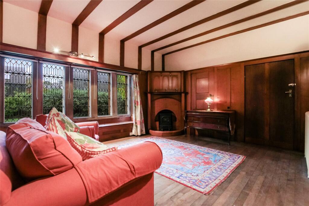 Sitting/Dining Room
